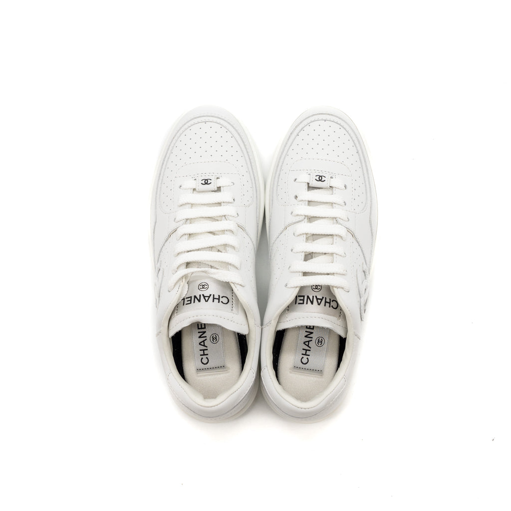 chanel-size-36-cc-logo-sneakers-white