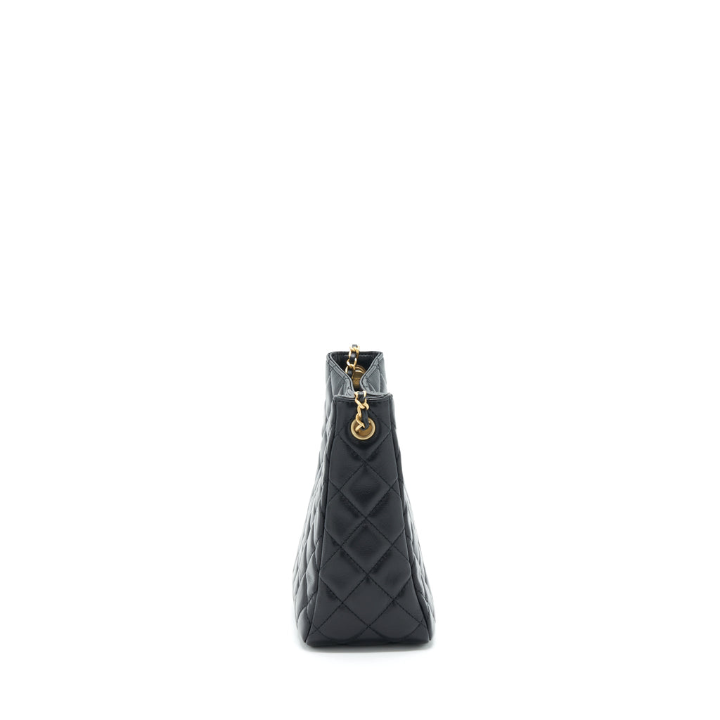 chanel-22s-pearl-crush-hobo-bag-lambskin-black-ghw-microchip-1