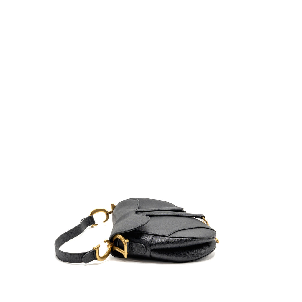 dior-saddle-bag-with-strap-grained-calfskin-black-ghw-1