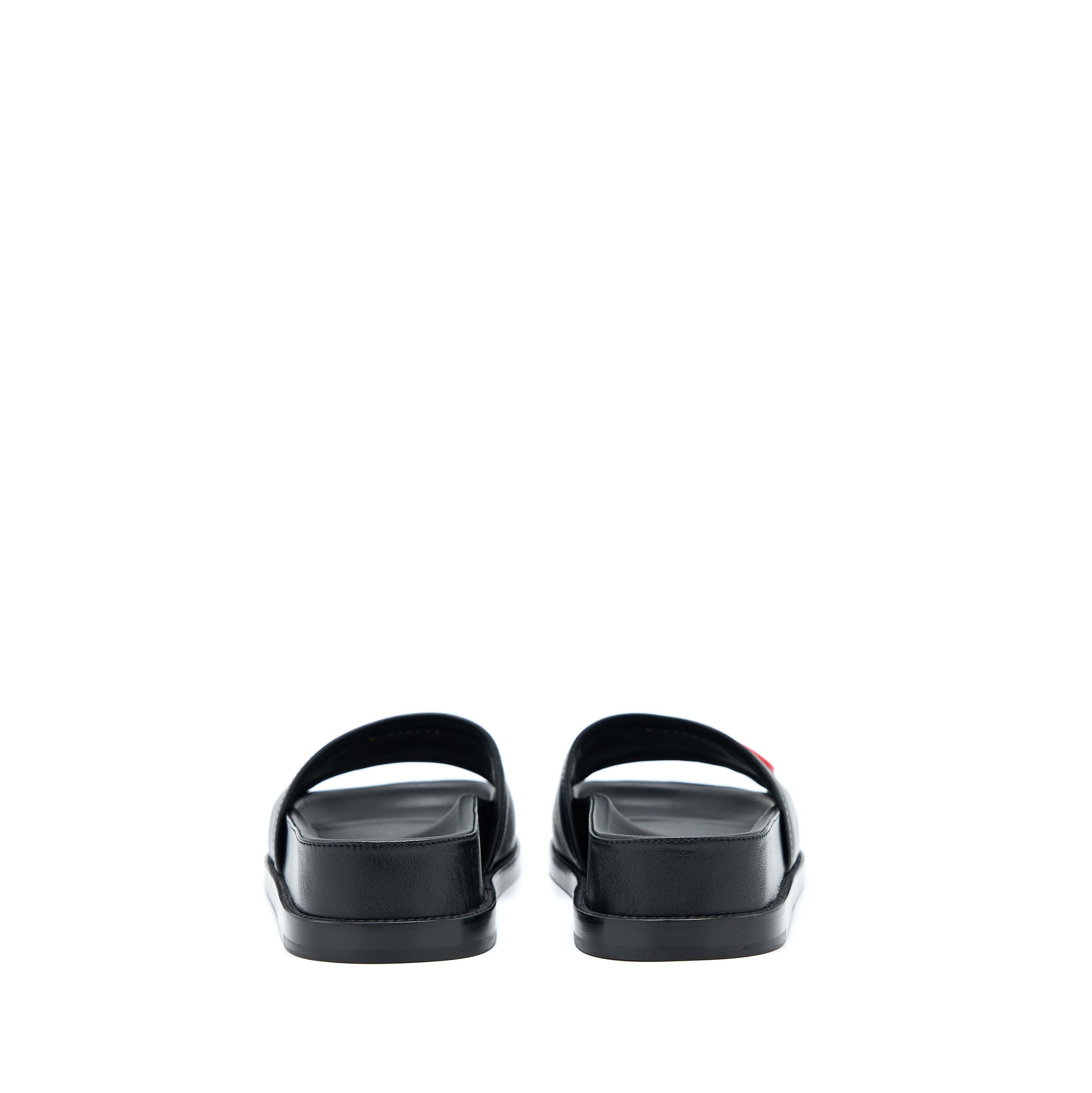 chanel-logo-multicolour-letter-slides-black