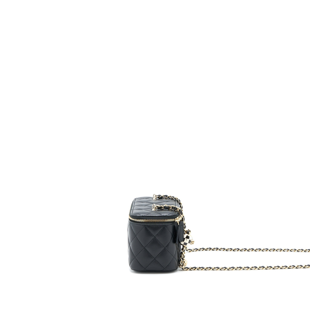 chanel-23c-pearl-crush-long-vanity-lambskin-black-lghw-microchip