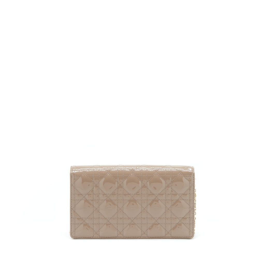 dior-lady-dior-pouch-calfskin-patent-warm-taupe-lghw