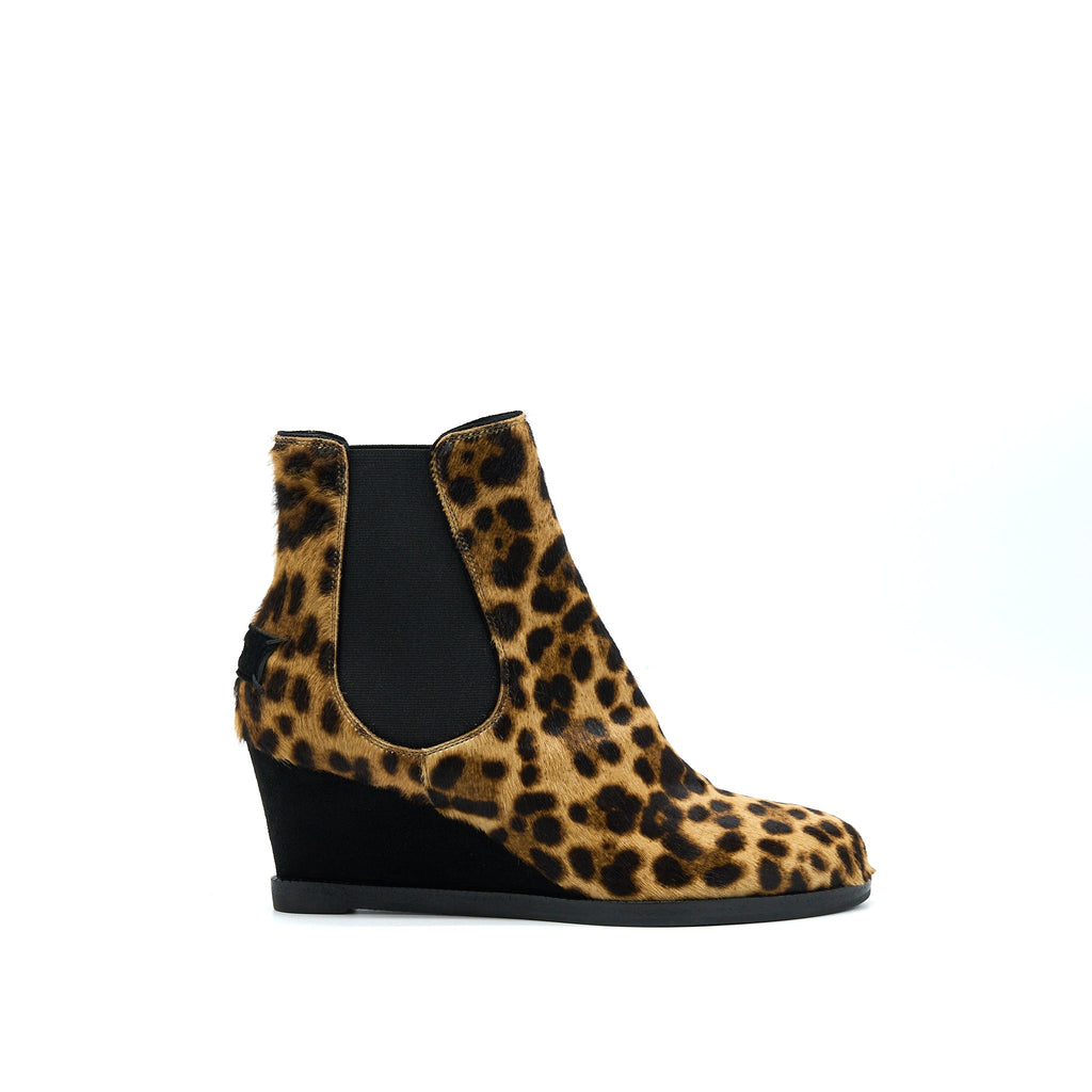 fendi-size-36-leopard-print-boots