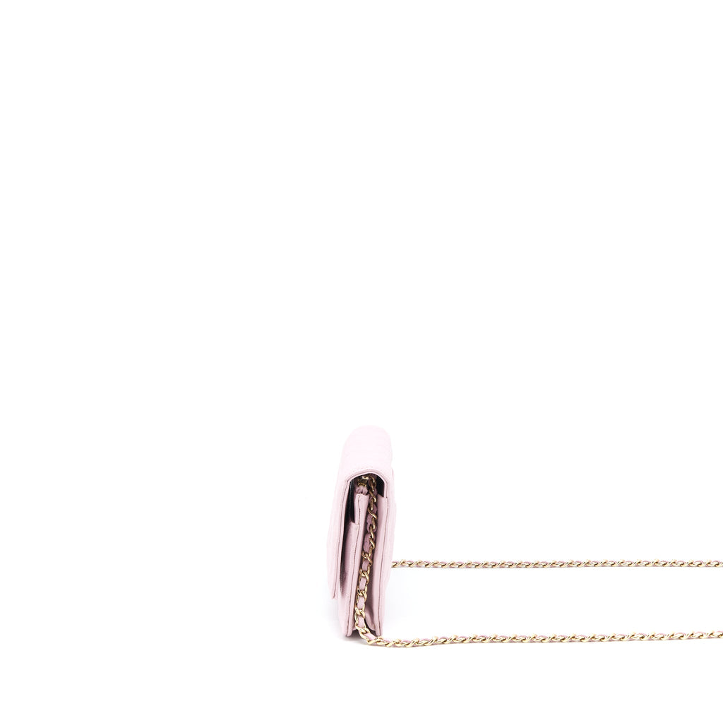 chanel-classic-wallet-on-chain-caviar-light-pink-lghw