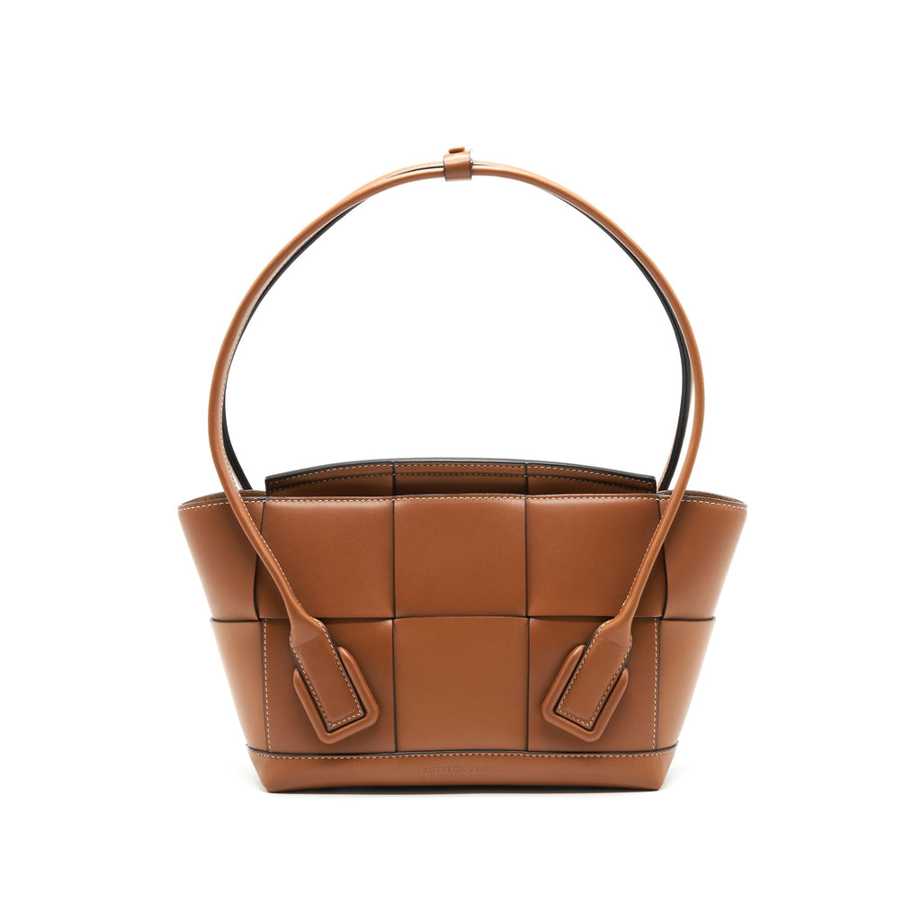 bottega-veneta-small-arco-bag-wood