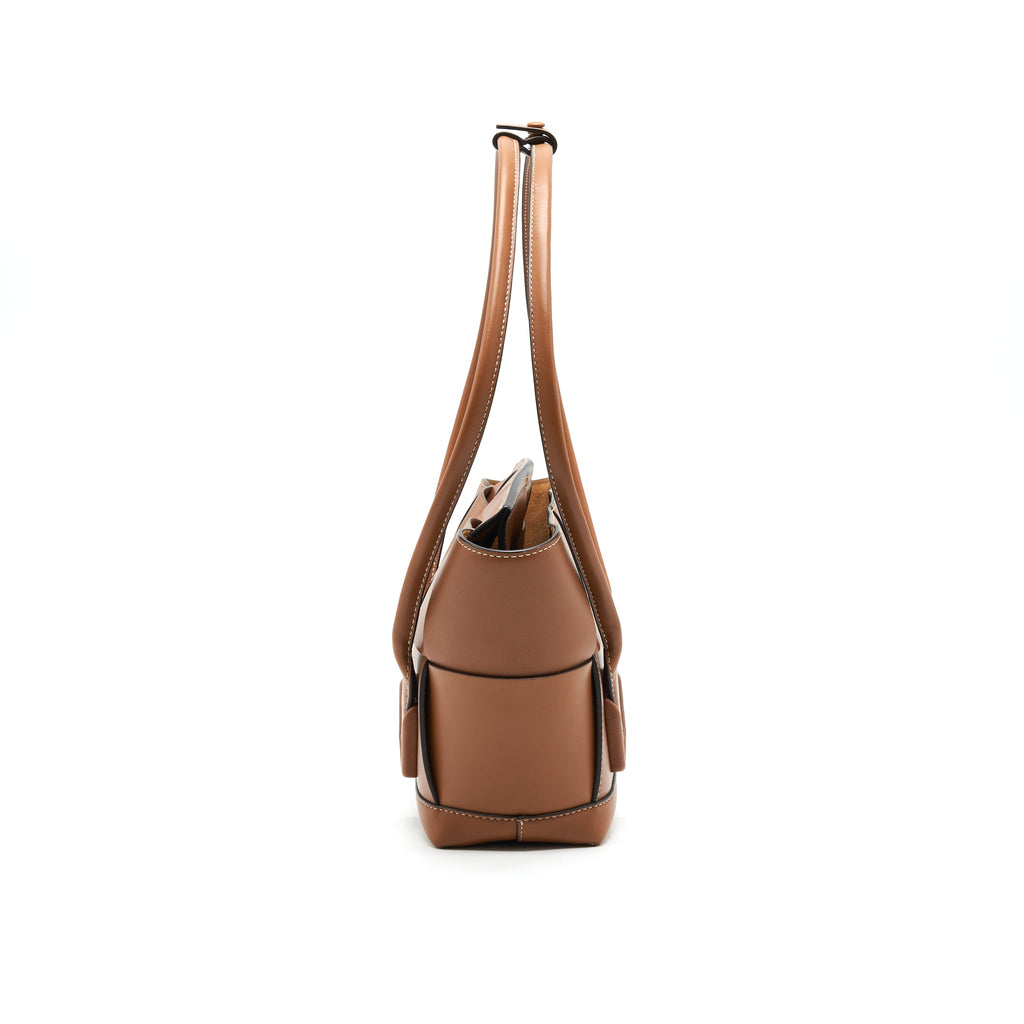 bottega-veneta-small-arco-bag-wood