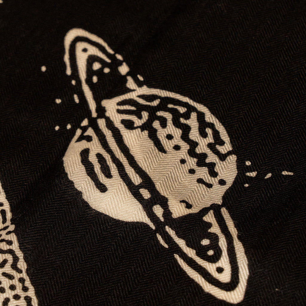 hermes-140cm-clair-de-lune-shawl-scarf-cashmere-silk-black-white