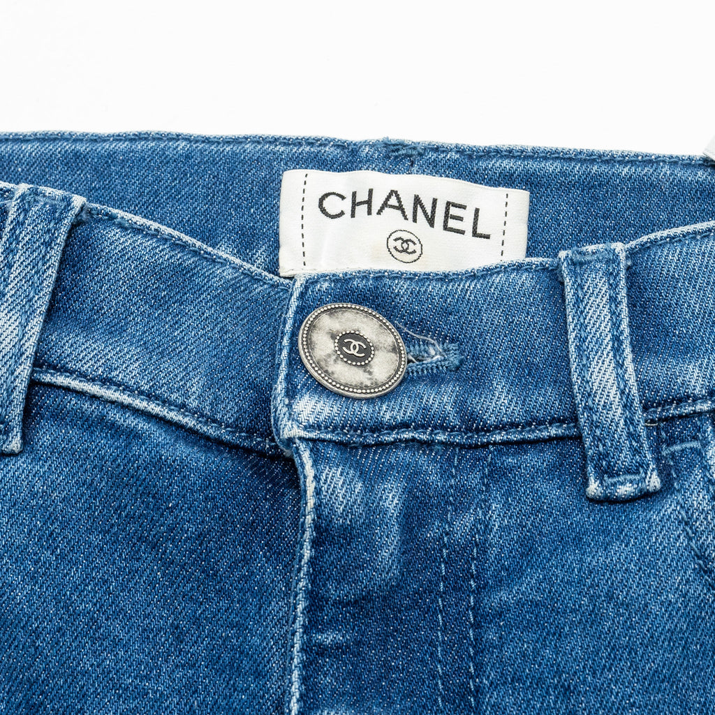 chanel-size-36-21p-logo-embossed-jeans-cotton-blue