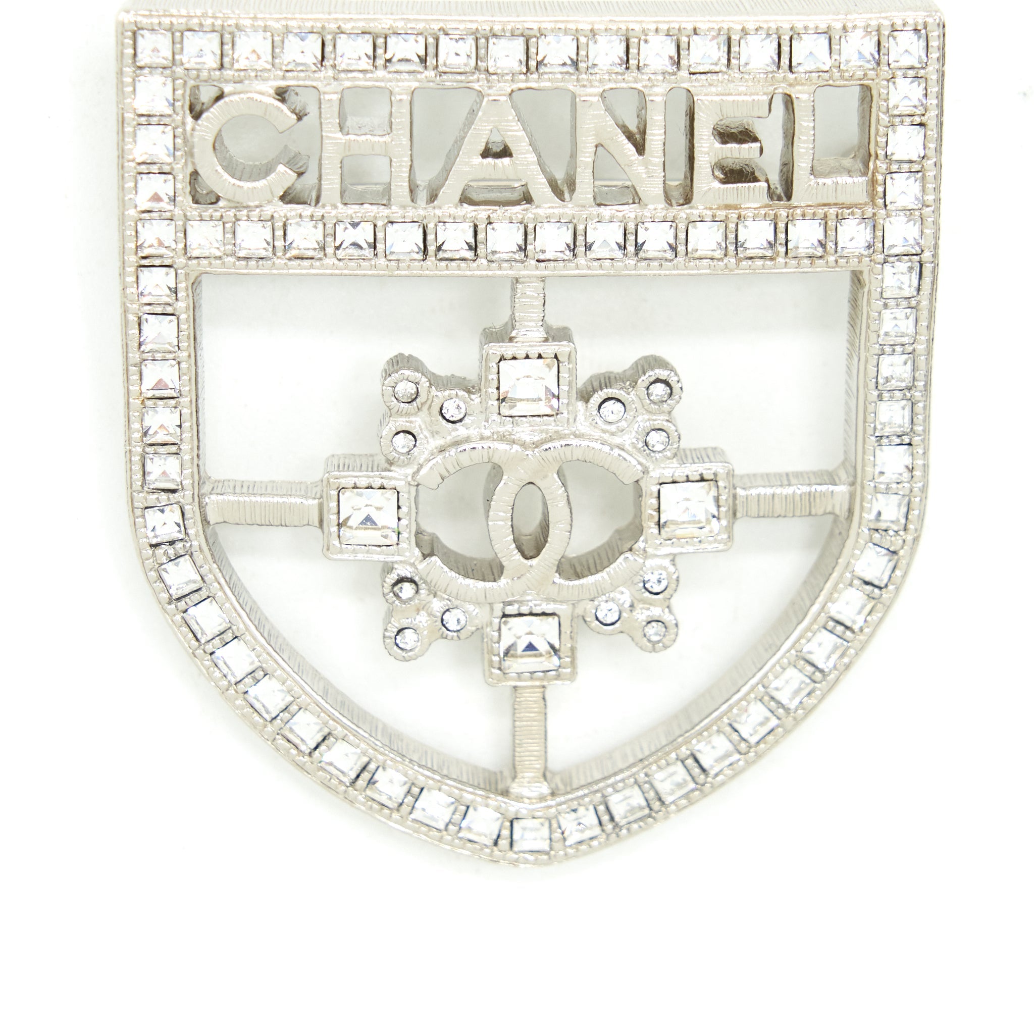 chanel-brooch-with-crystal-shw