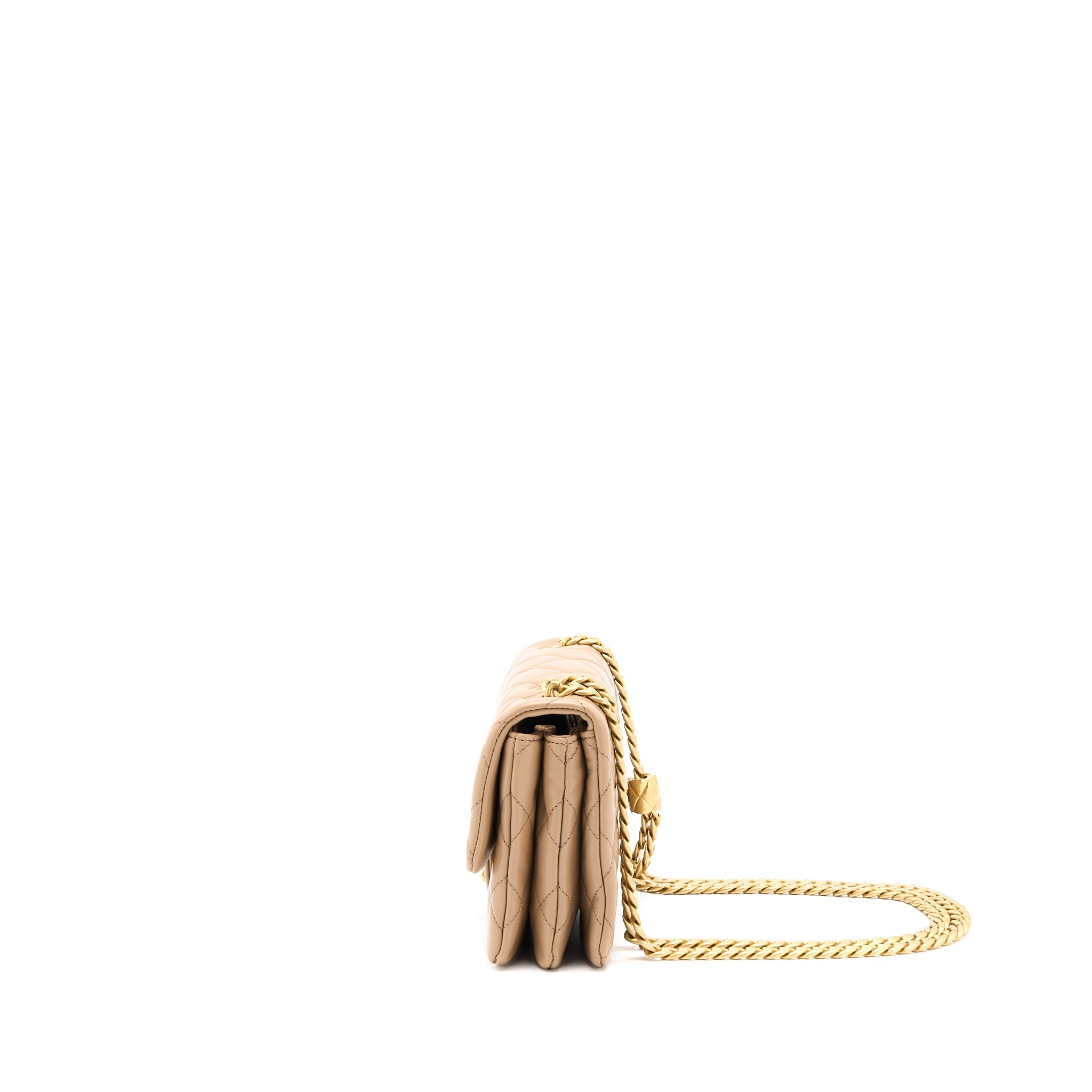chanel-22k-gold-pillar-adjustable-chain-flap-bag-lambskin-beige-ghw-microchip