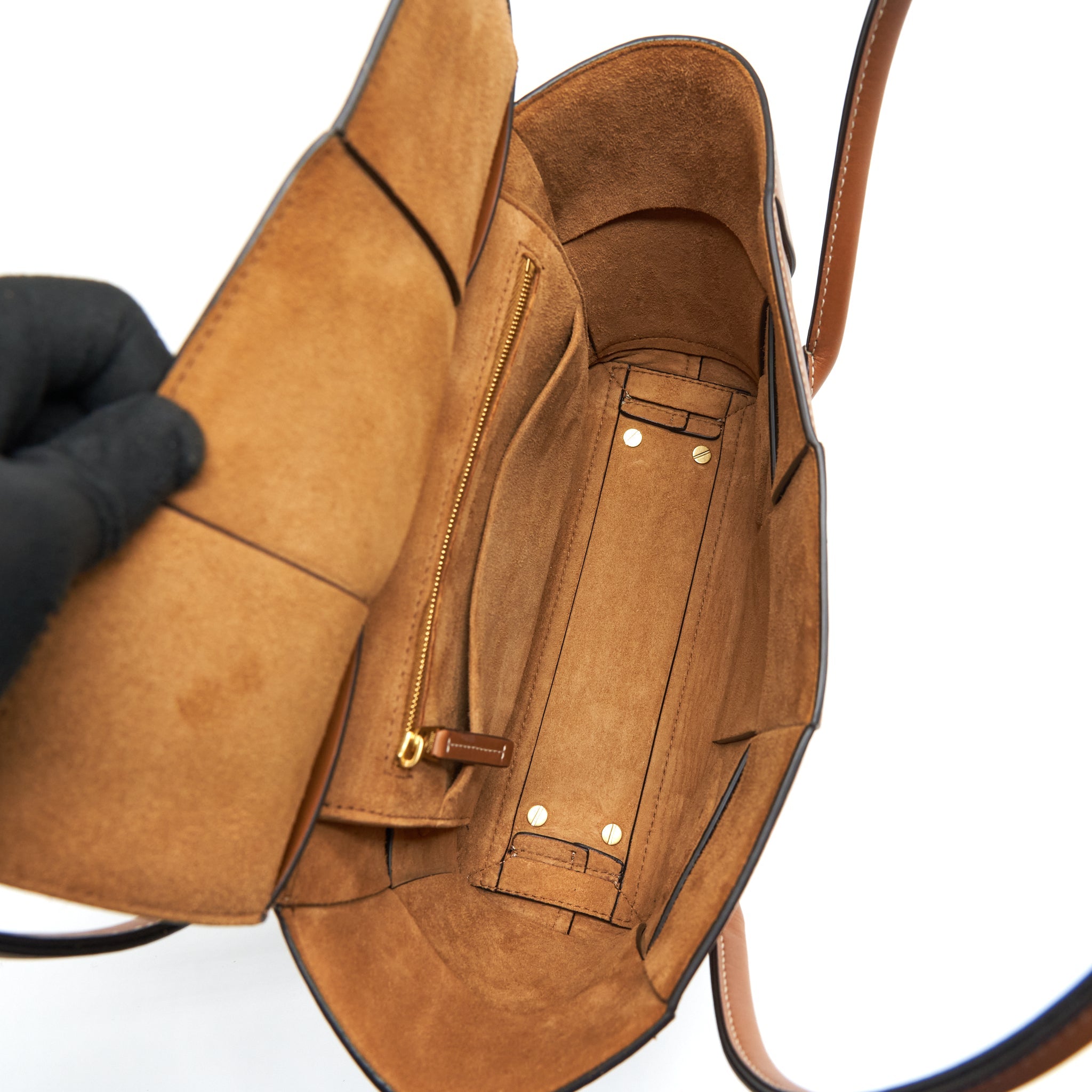 bottega-veneta-small-arco-calfskin-wood
