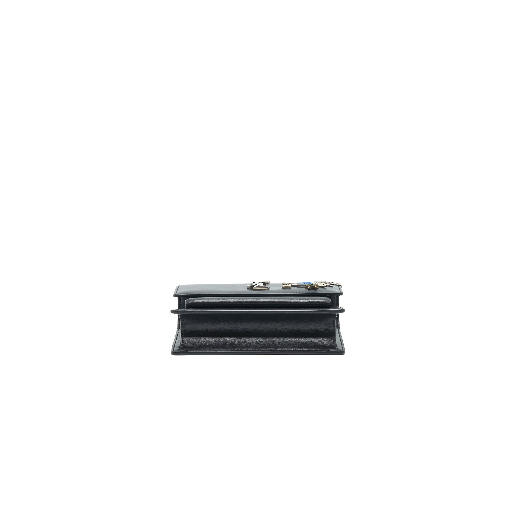 saint-laurent-limited-sunset-wallet-on-chain