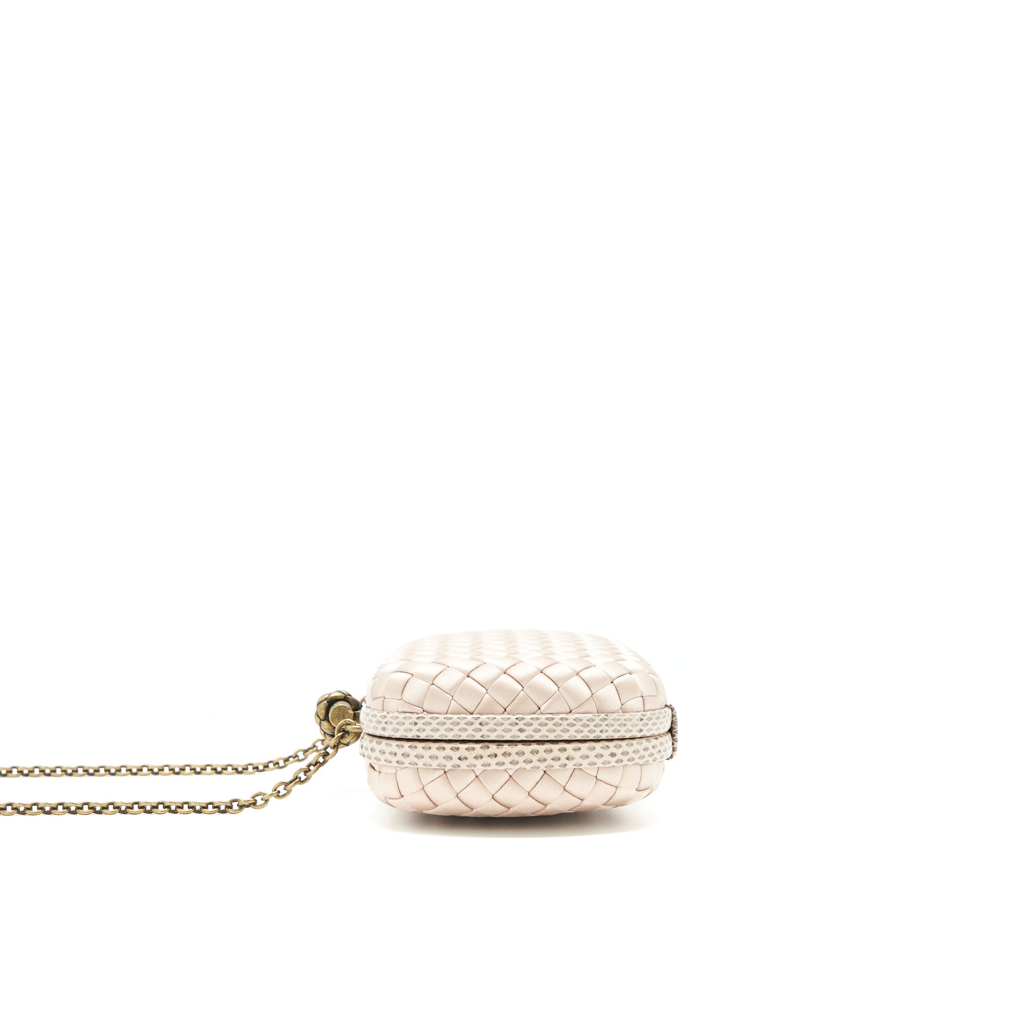 bottega-veneta-stretch-knot-clutch-beige-light-brown