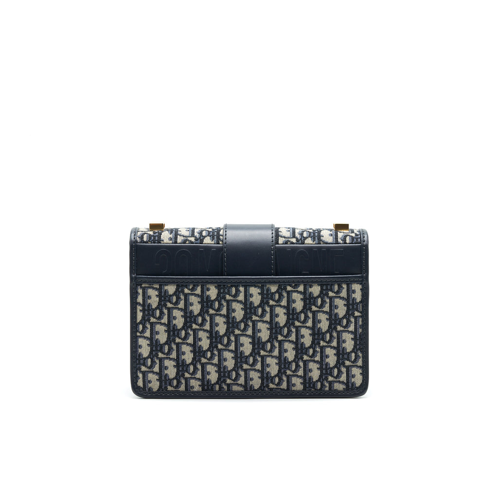 dior-montaigne-30-medium-bag-oblique-jacquard