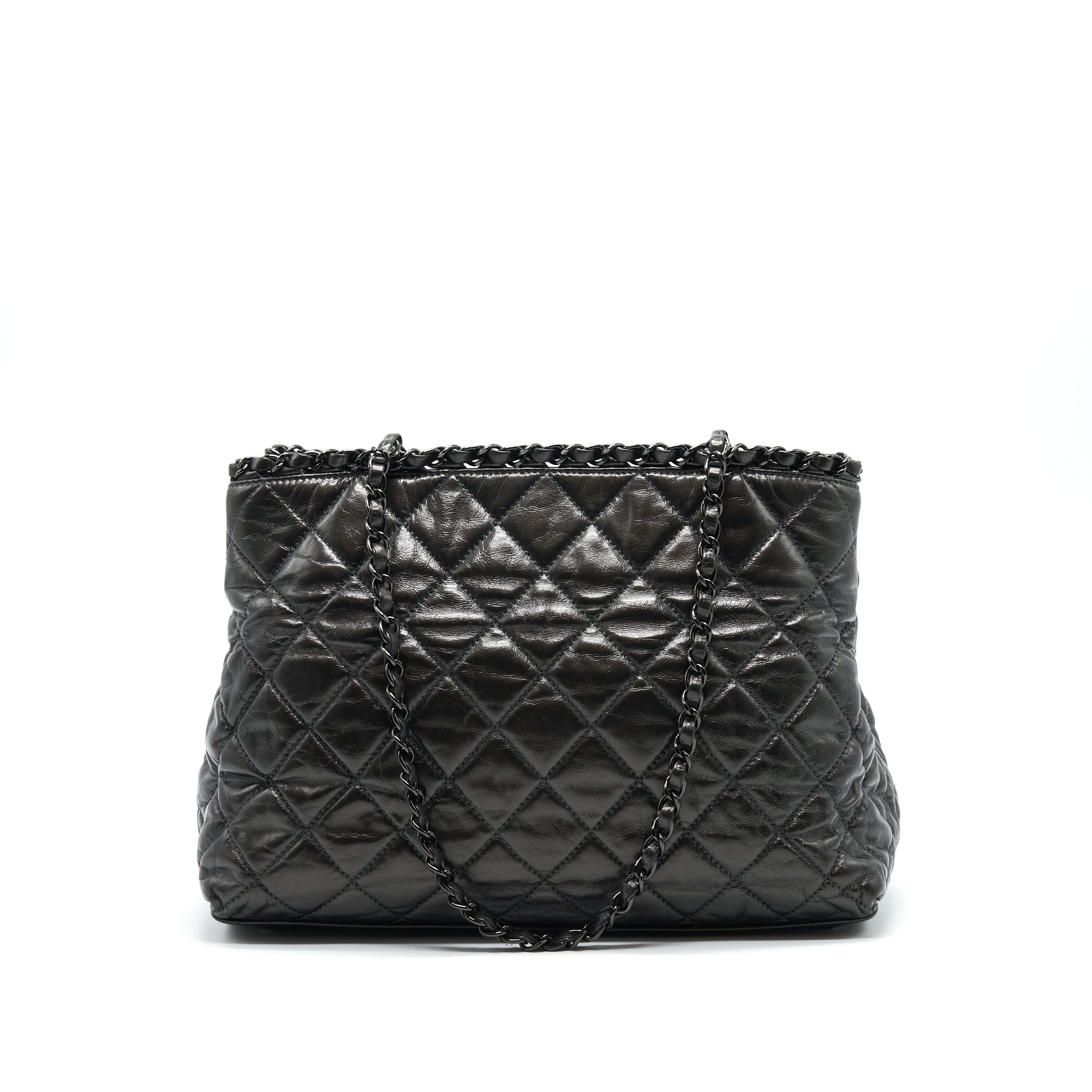 chanel-quilted-tote-bag-with-chain