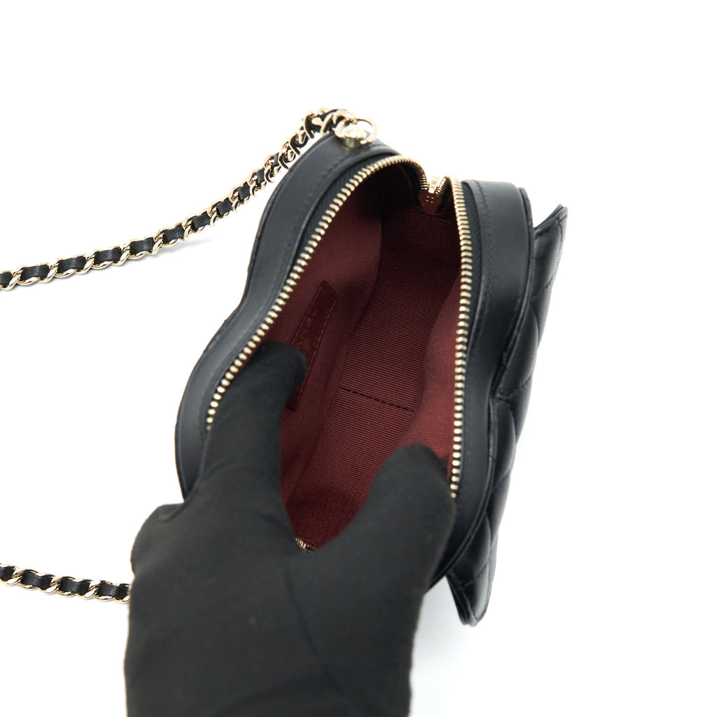 chanel-22s-small-heart-bag-lambskin-black-lghw-1
