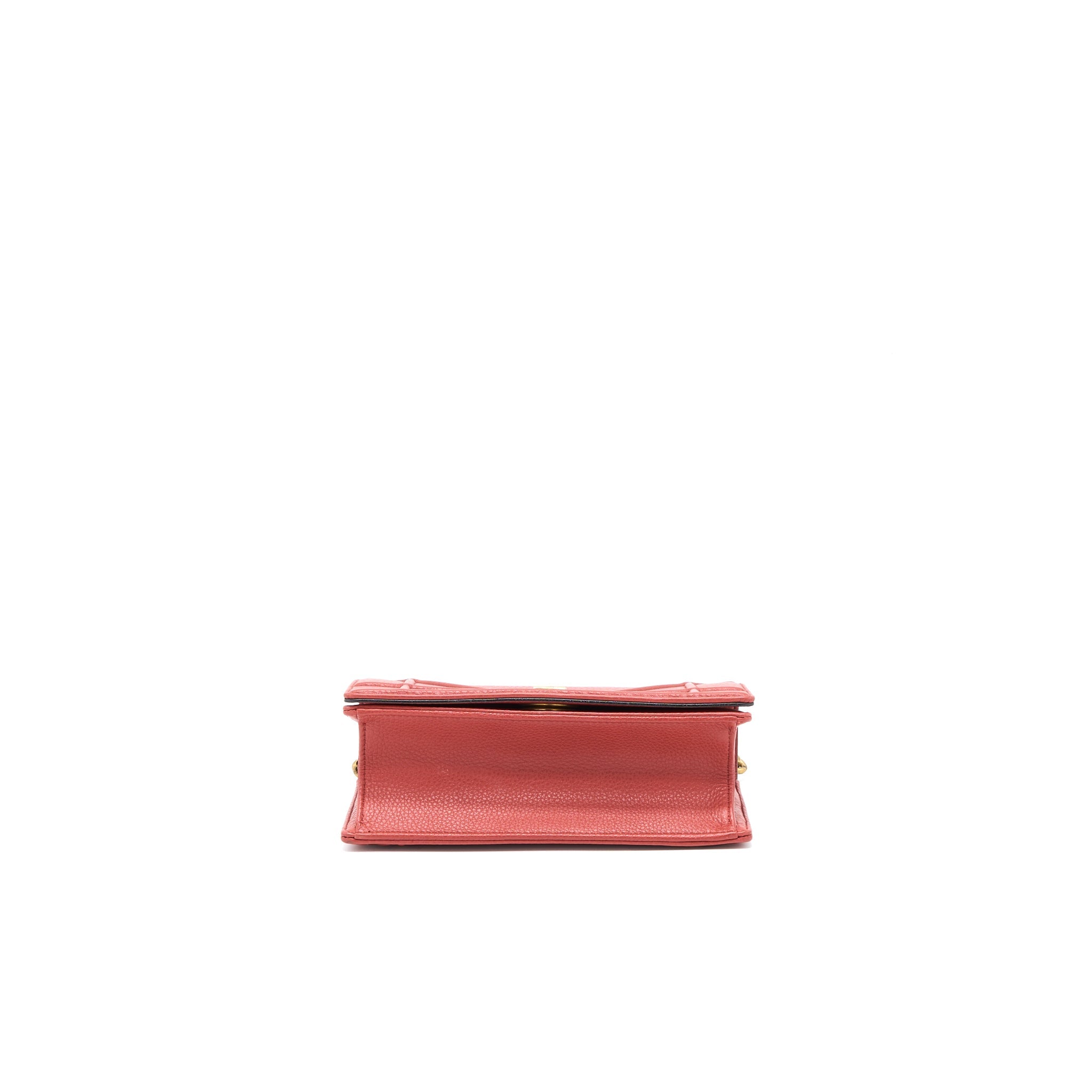 dior-small-diorama-calfskin-red-brushed-ghw