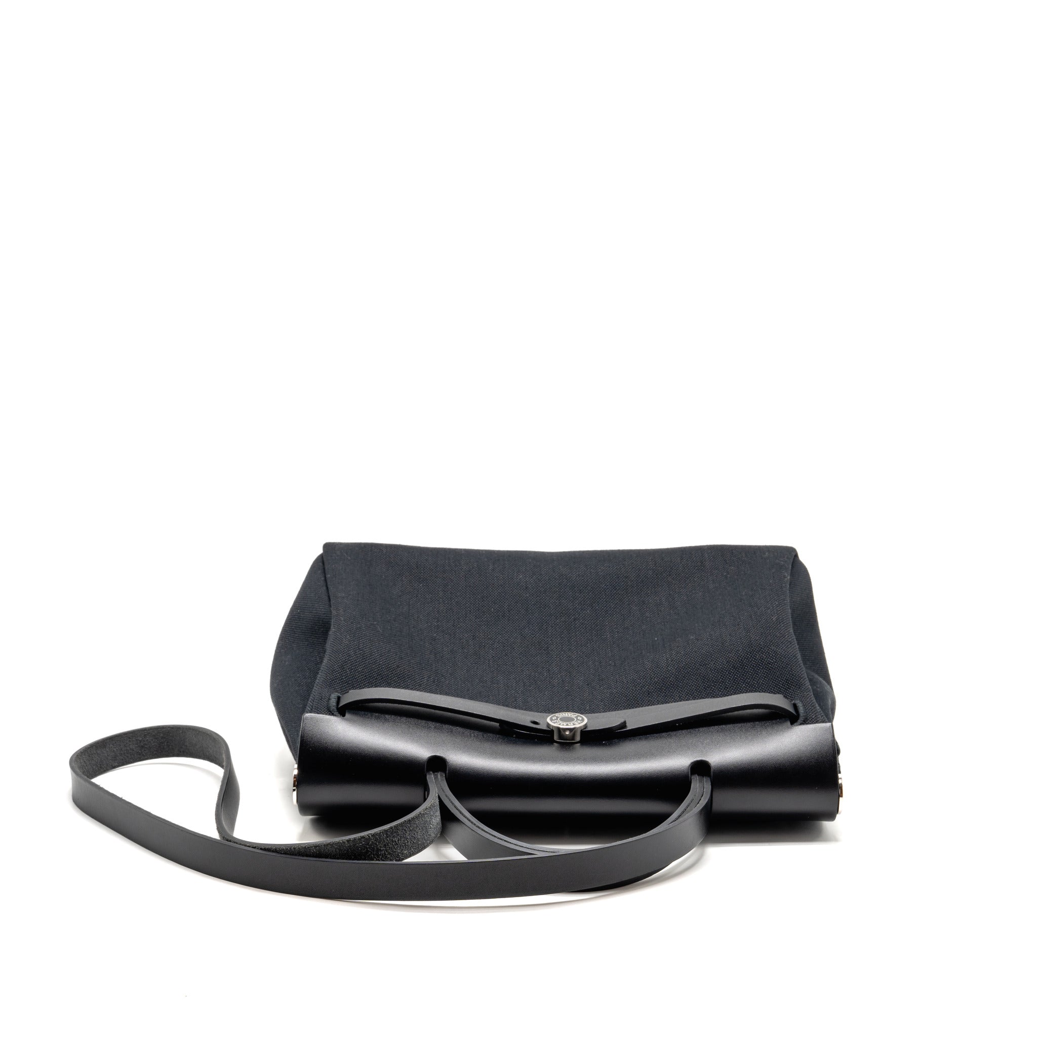hermes-herbag-31-zip-bag-canvas-hunter-leather-black-shw-stamp-k