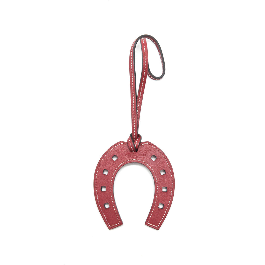 hermes-paddock-bag-charm-rouge-grenat