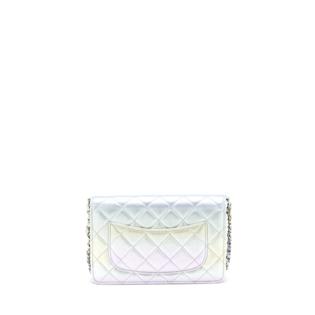 chanel-21k-wallet-on-chain-lambskin-iridescent-multi-colour-hardware