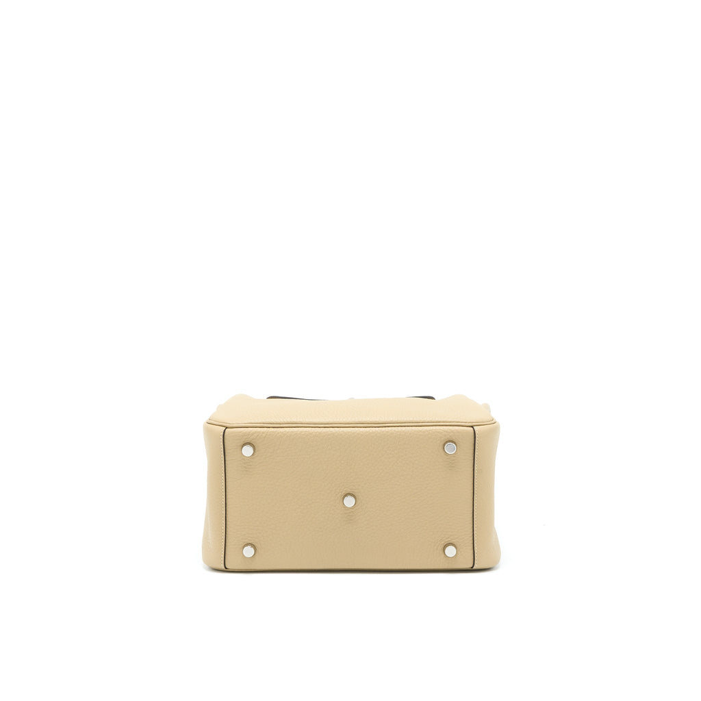 copy-of-hermes-lindy-26-clemence-trench-shw-stamp-u