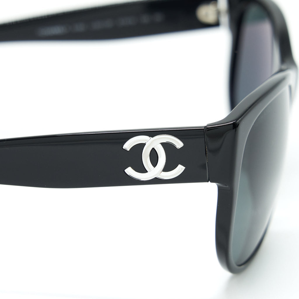 chanel-sunglasses-with-cc-logo