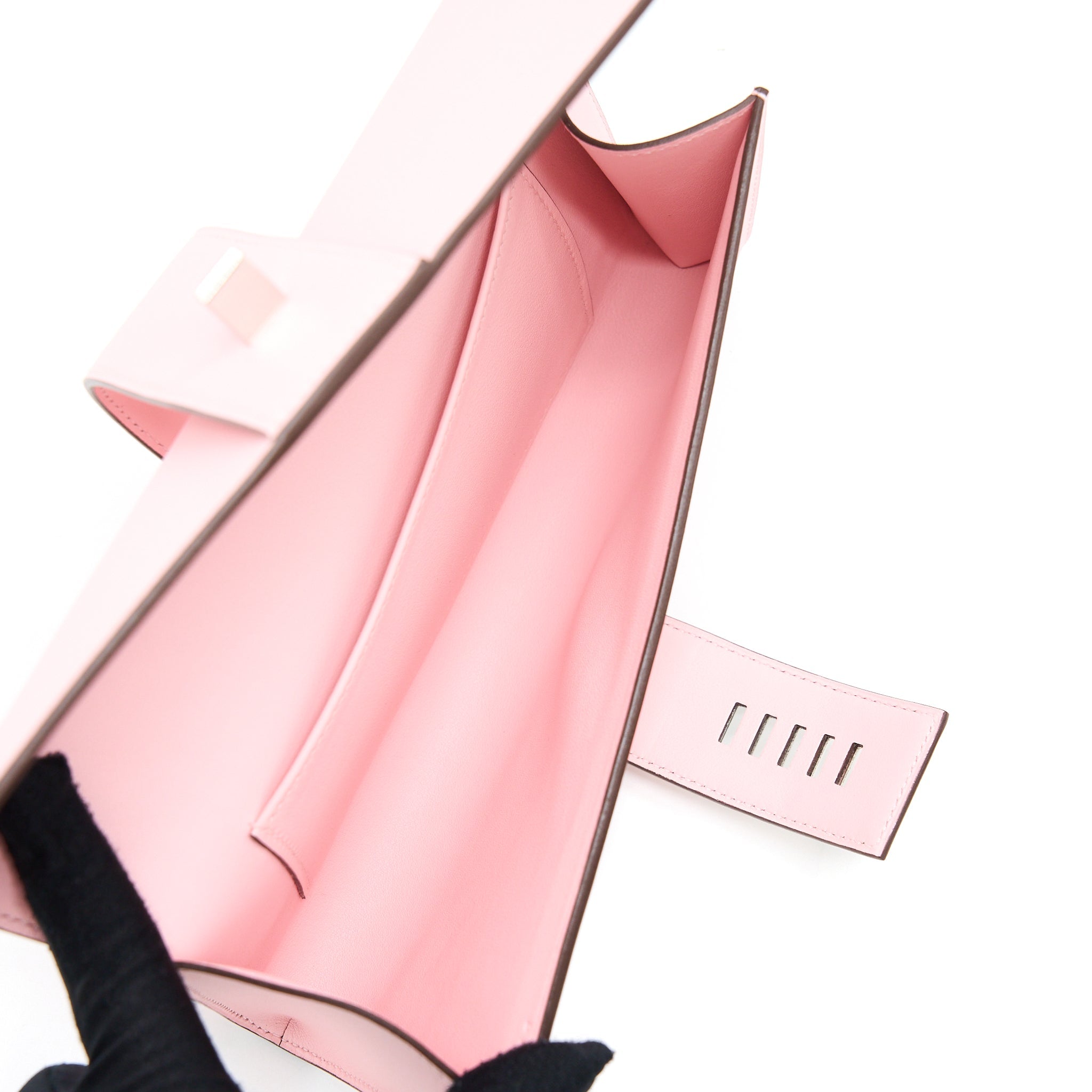 hermes-pochette-medor-23-swift-rose-sakura-shw-stamp-d