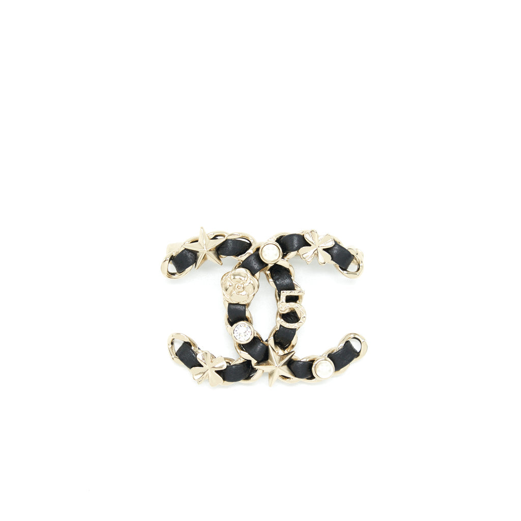 chanel-22s-cc-logo-chain-brooch-with-charm-black-lghw