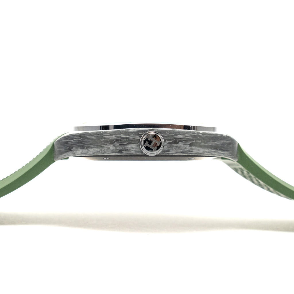 hermes-h08-watch-42mm-extra-large-model-with-vert-rubber-strap