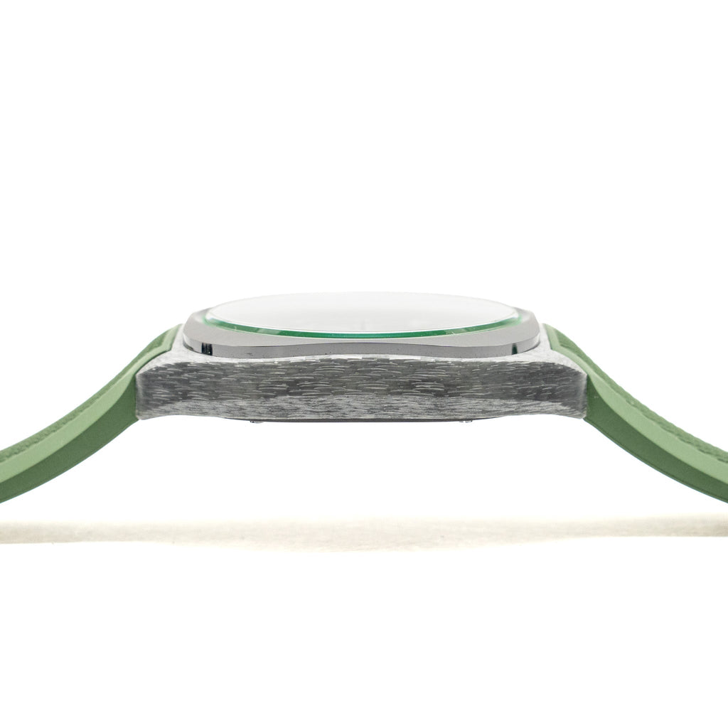hermes-h08-watch-42mm-extra-large-model-with-vert-rubber-strap