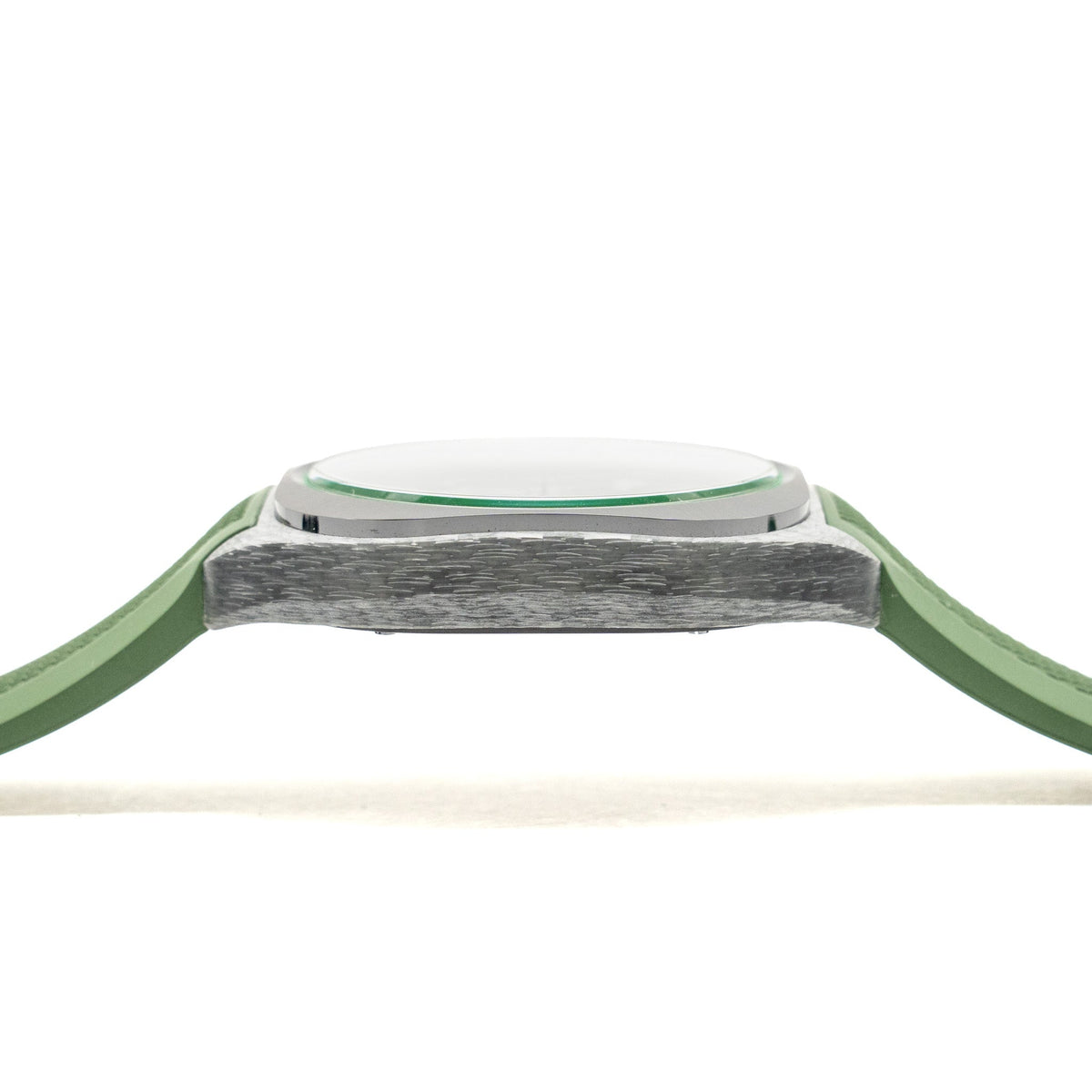 hermes-h08-watch-42mm-extra-large-model-with-vert-rubber-strap