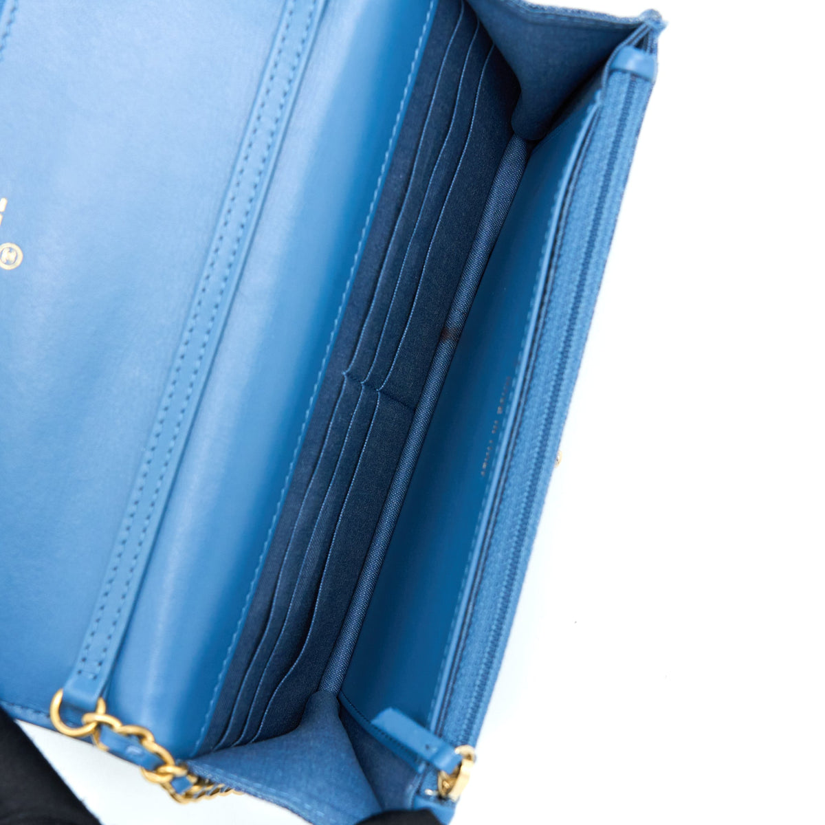chanel-denim-pearl-crush-wallet-on-chain-denim-blue-brushed-ghw