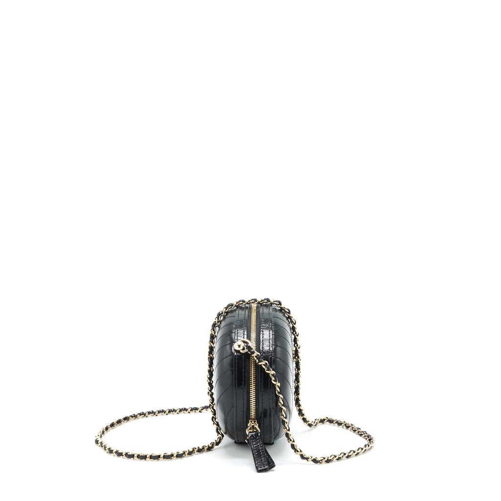 chanel-la-pausa-evening-bag-chevron-calfskin-black-lghw