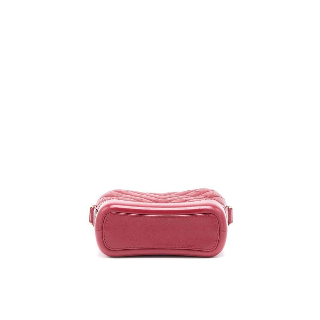 chanel-small-gabrielle-hobo-bag-chevron-calfskin-red-multicolour-hardware