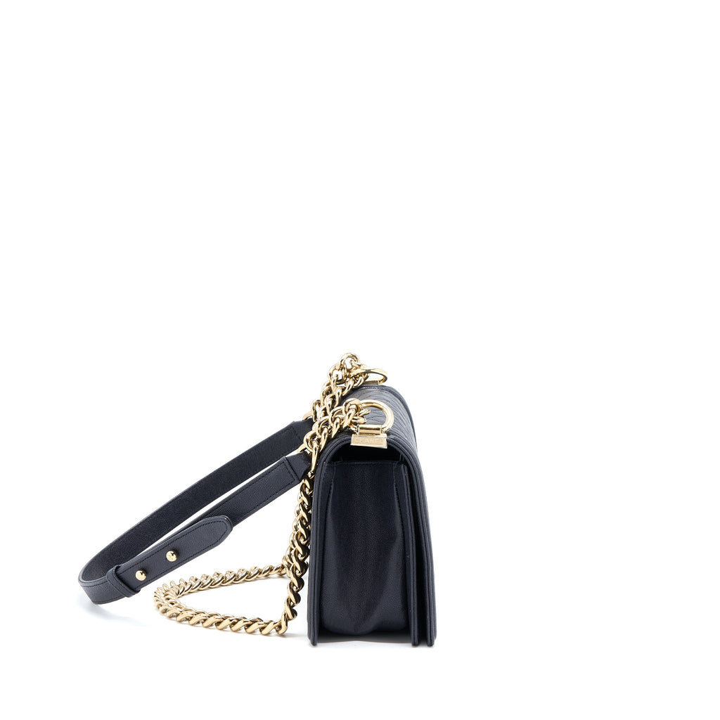 chanel-medium-boy-bag-grained-calfskin-dark-blue-lghw