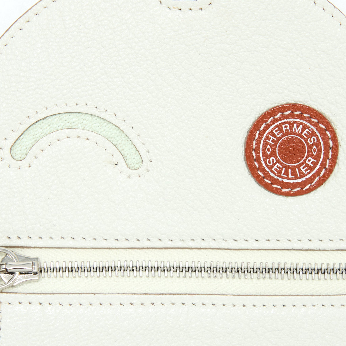 hermes-in-the-loop-to-go-gm-phone-case-mysore-goatskin-mushroom-vert-fizz-cuivre