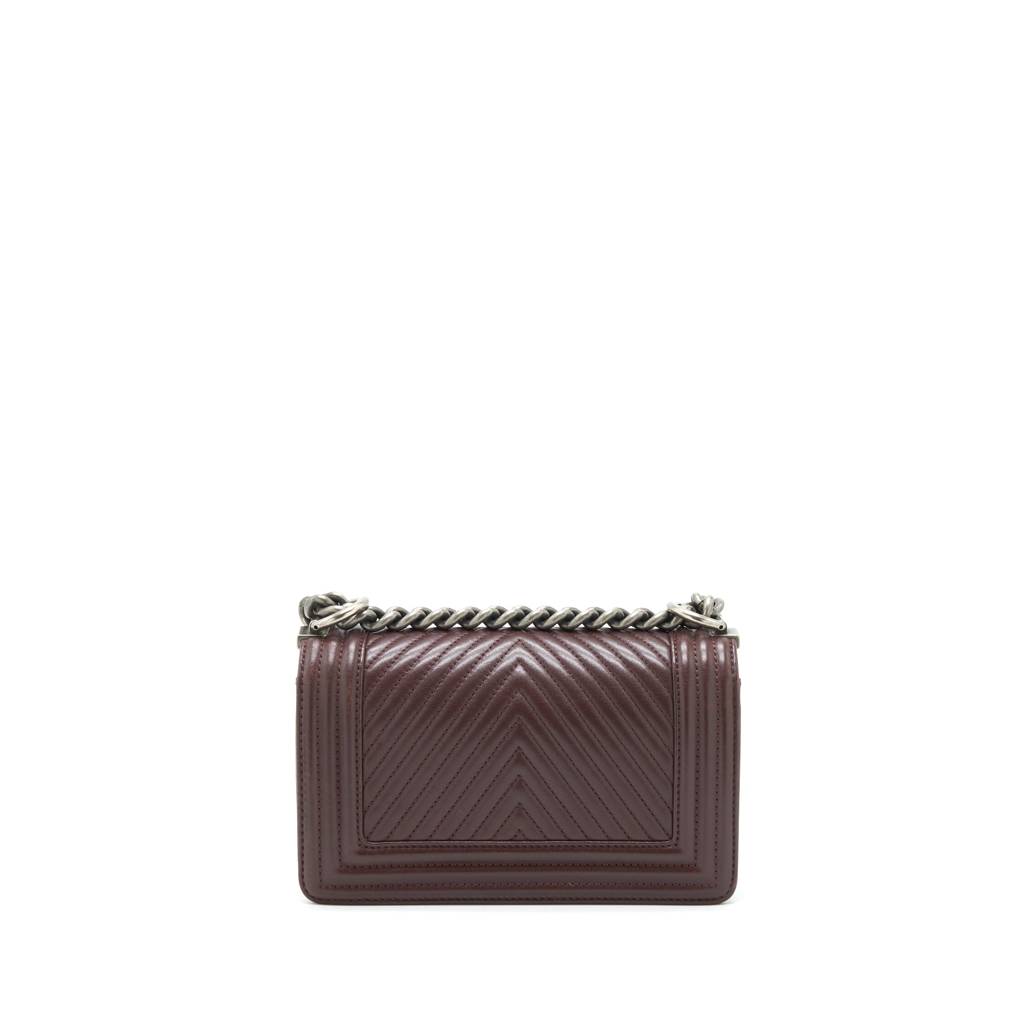 chanel-chevron-small-boy-bag-lambskin-burgundy-ruthenium-hardware