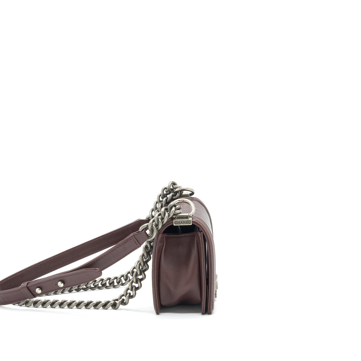 chanel-chevron-small-boy-bag-lambskin-burgundy-ruthenium-hardware