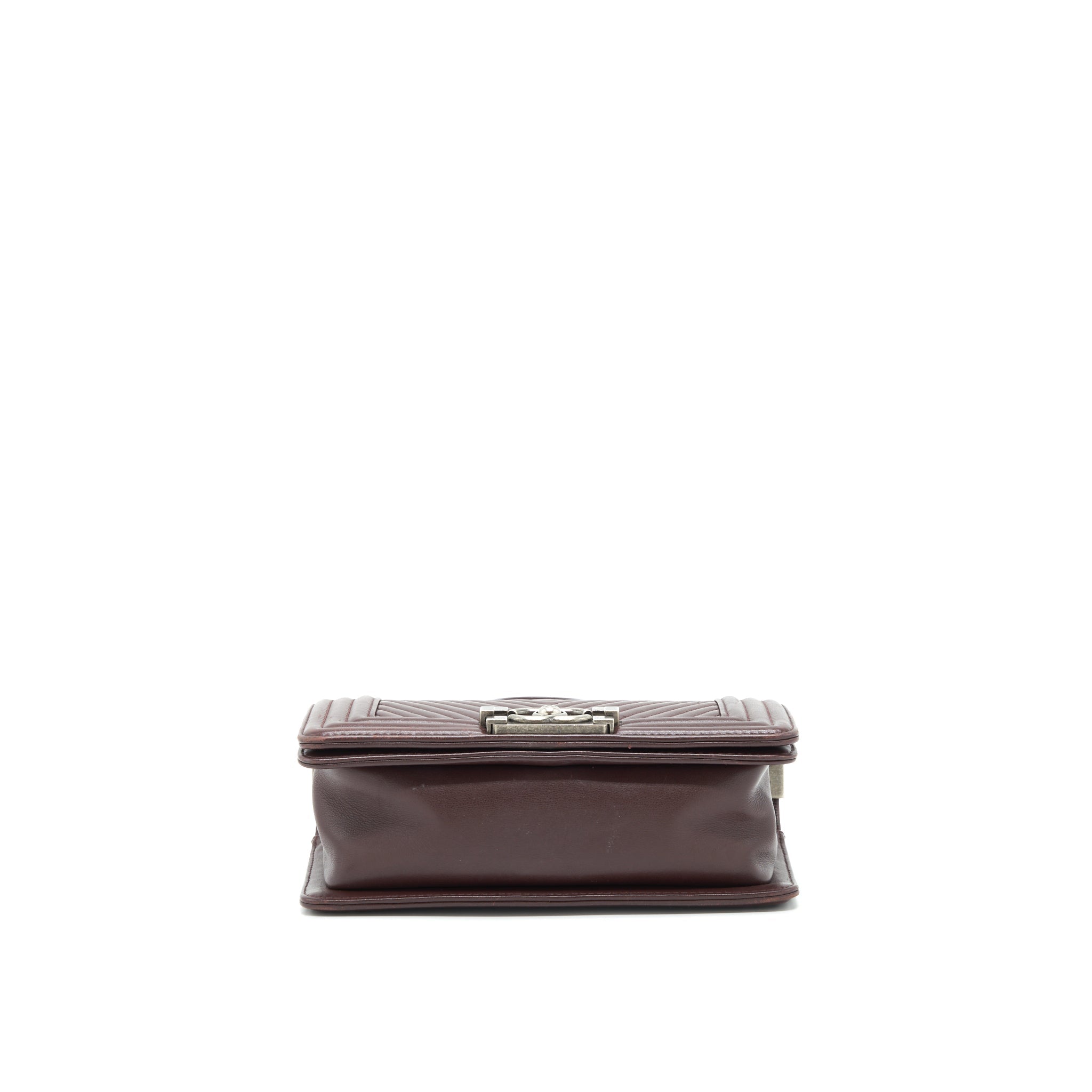 chanel-chevron-small-boy-bag-lambskin-burgundy-ruthenium-hardware