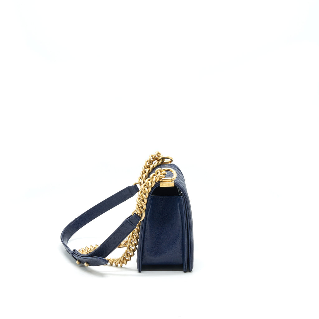 chanel-boy-chanel-old-medium-caviar-navy-with-ghw