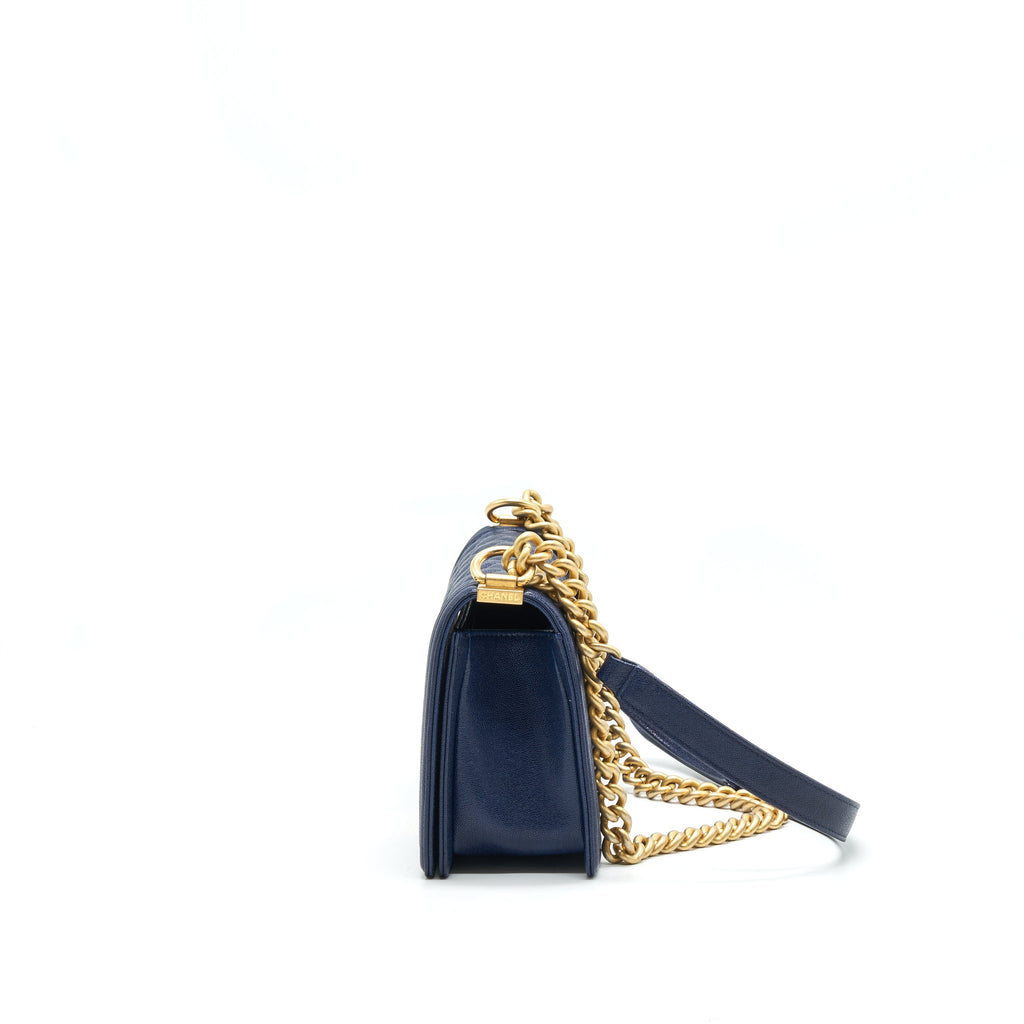 chanel-boy-chanel-old-medium-caviar-navy-with-ghw