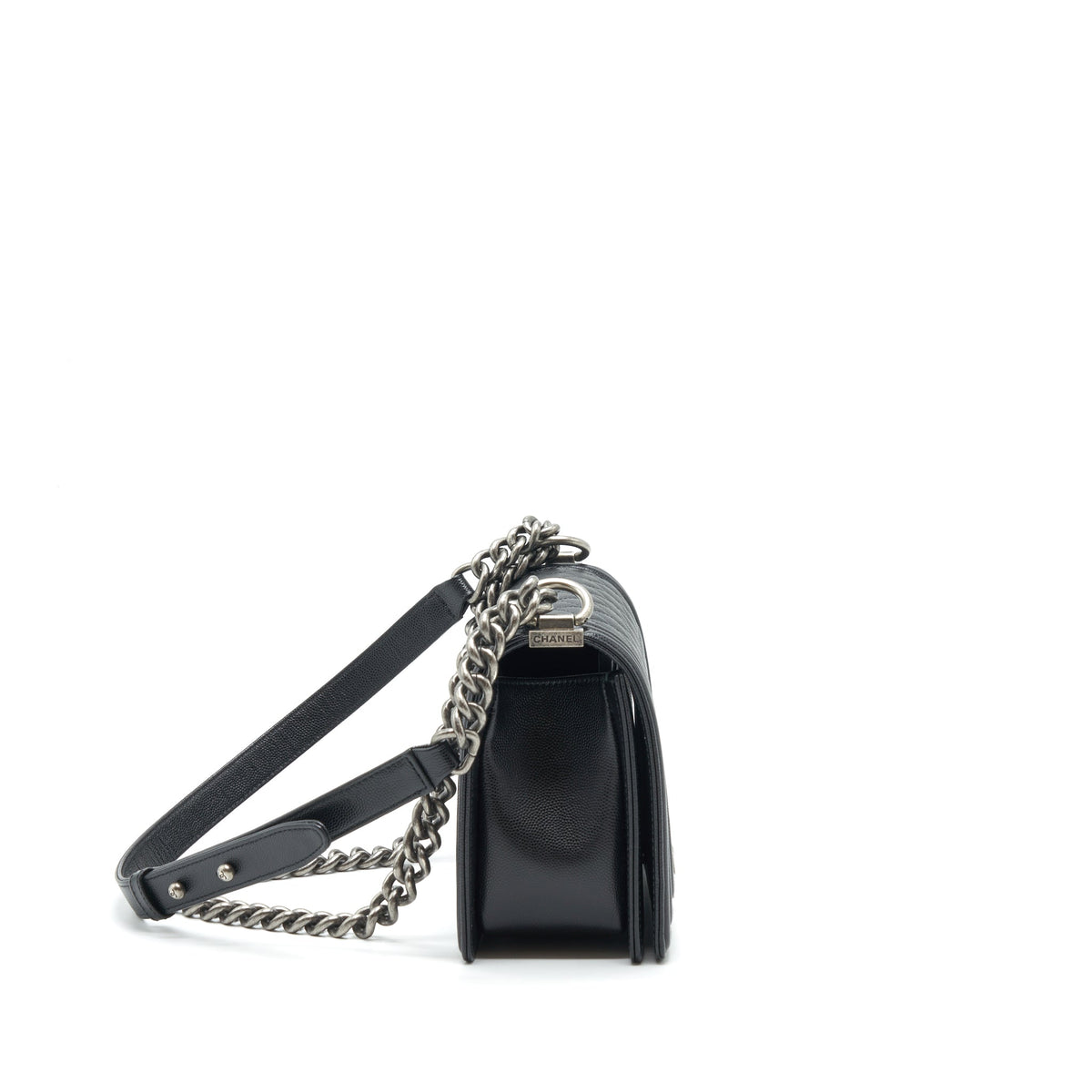chanel-leboy-boy-bag-medium-caviar-black-ruthenium-sliver-hardware