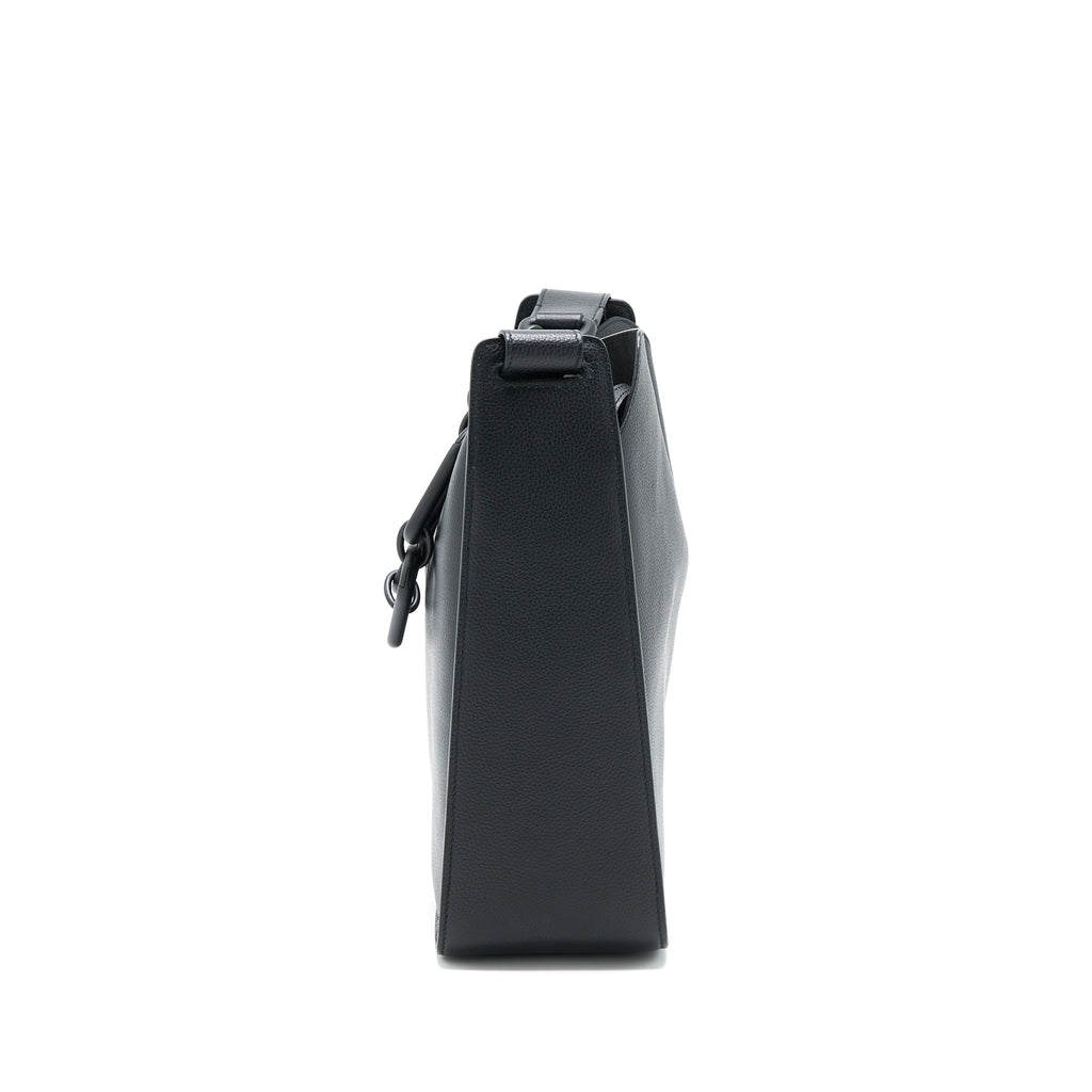 balenciaga-tool-2-0-north-south-tote-bag-calfskin-black-with-black-hardware