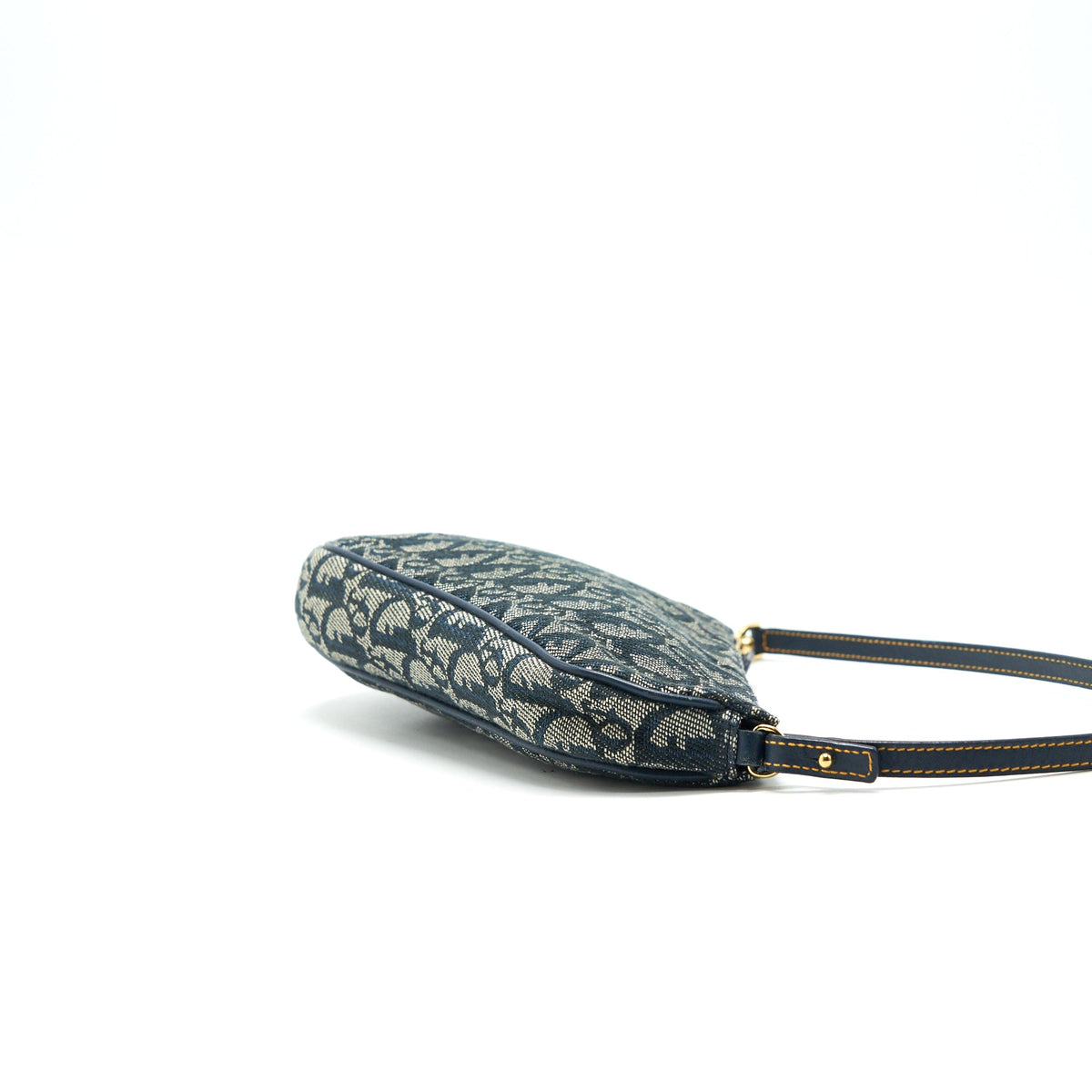 dior-vintage-saddle-mini-pouche-bag
