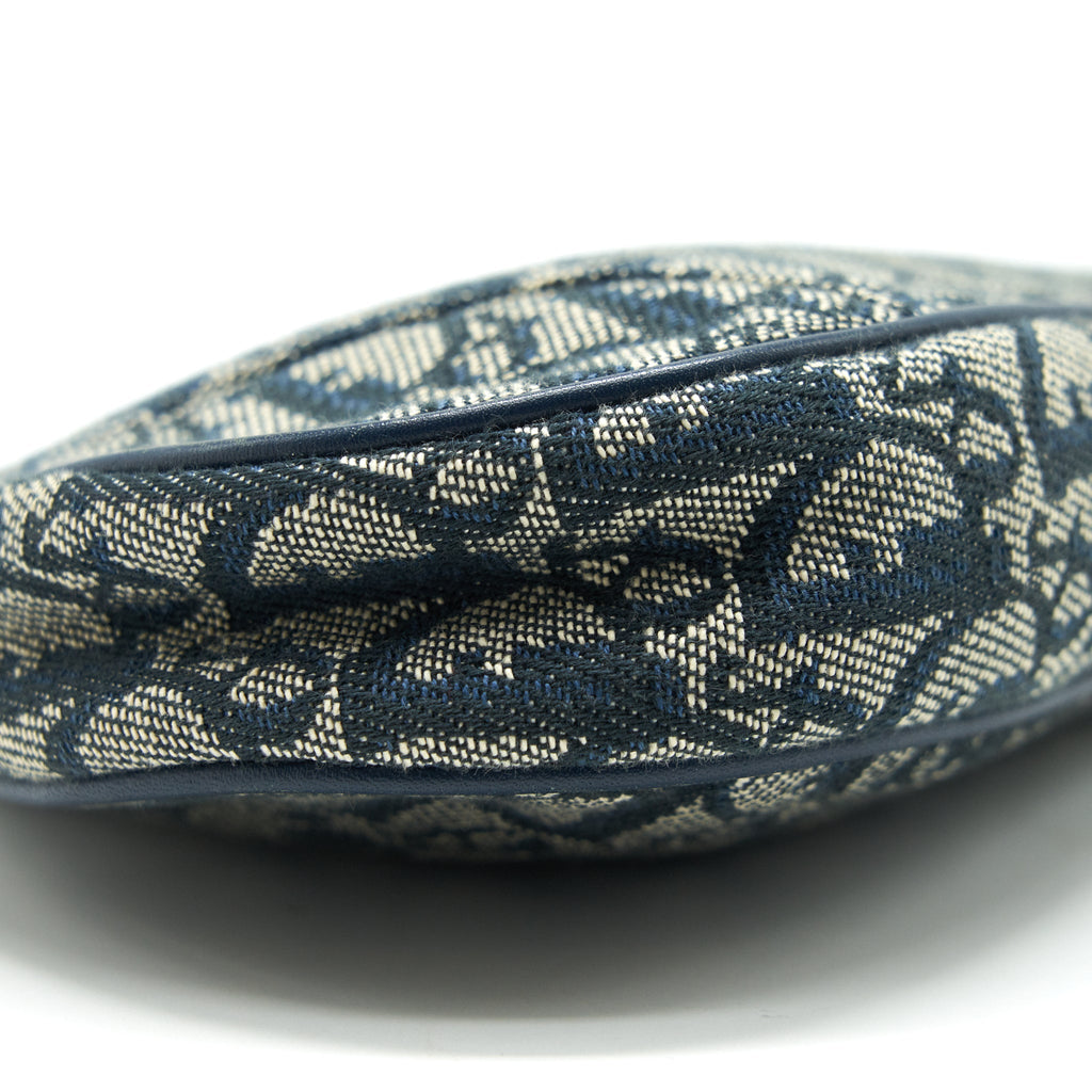 dior-vintage-saddle-mini-pouche-bag