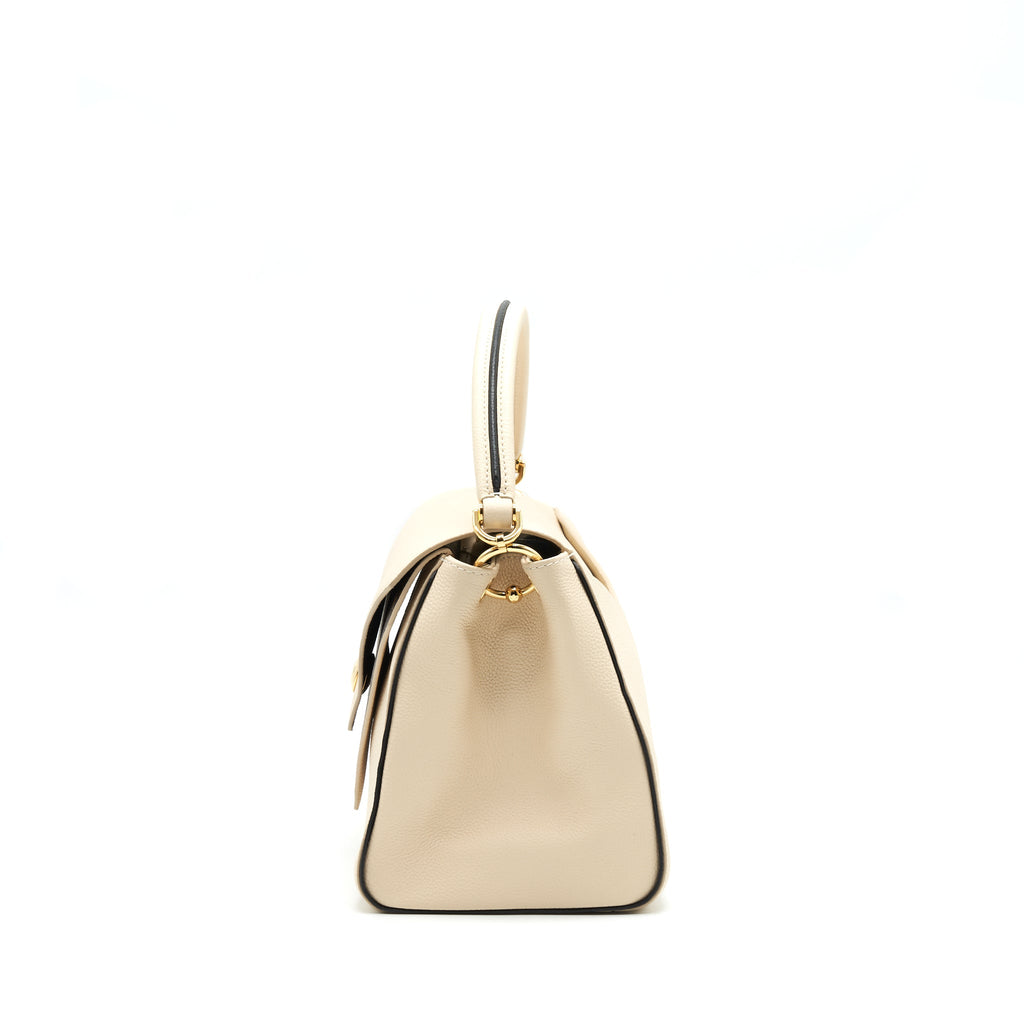 louis-vuitton-double-v-bag-creme