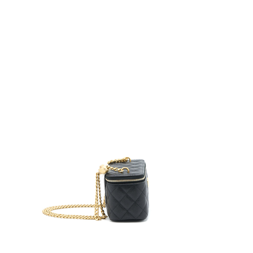 chanel-23p-coco-love-long-vanity-caviar-black-brushed-ghw-microchip