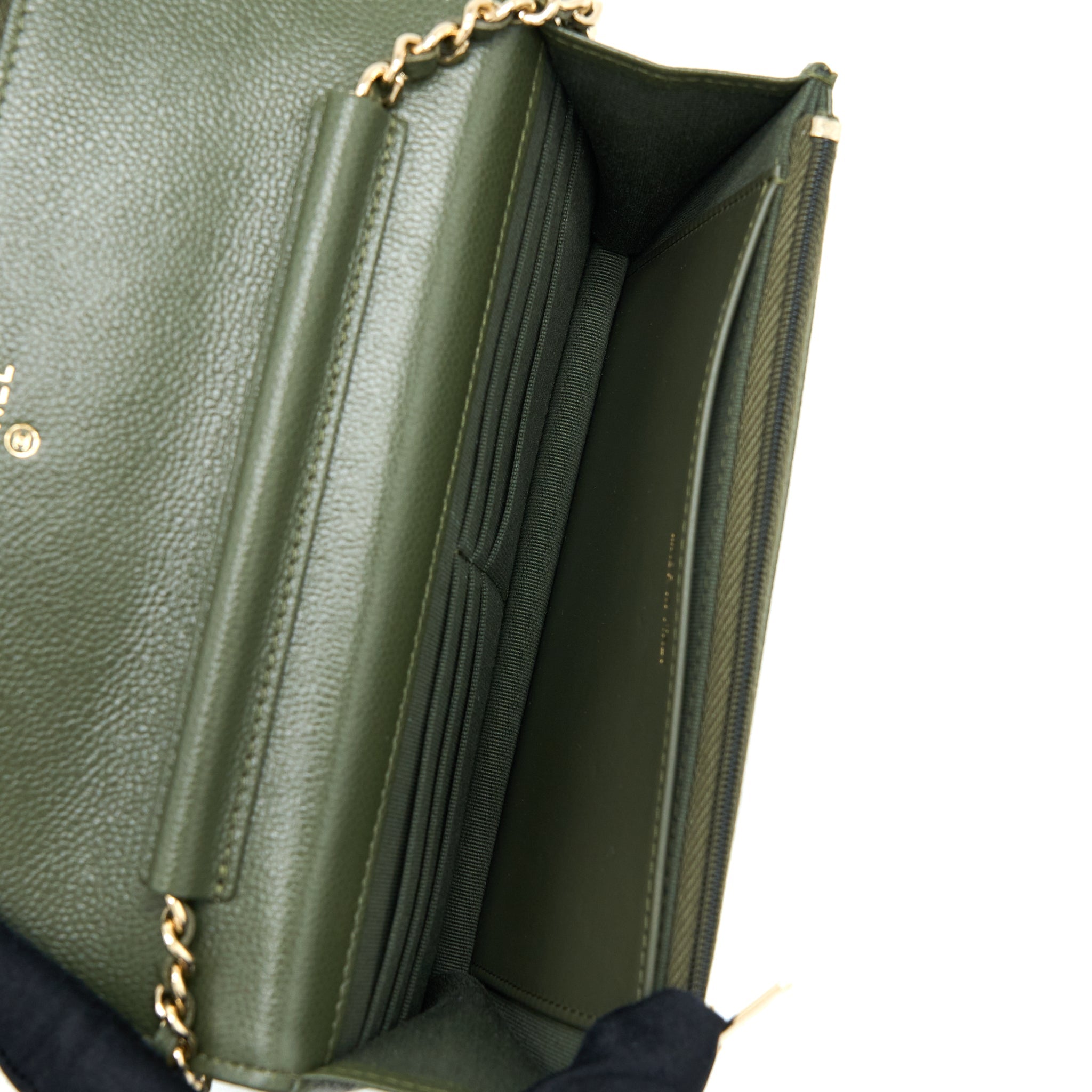 chanel-22k-wallet-on-chain-caviar-dark-green-lghw-microchip