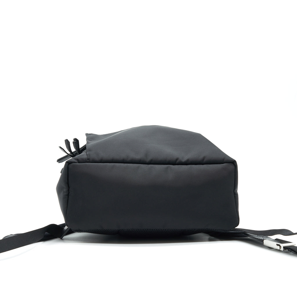 fendi-monster-backpack-in-black-with-fur