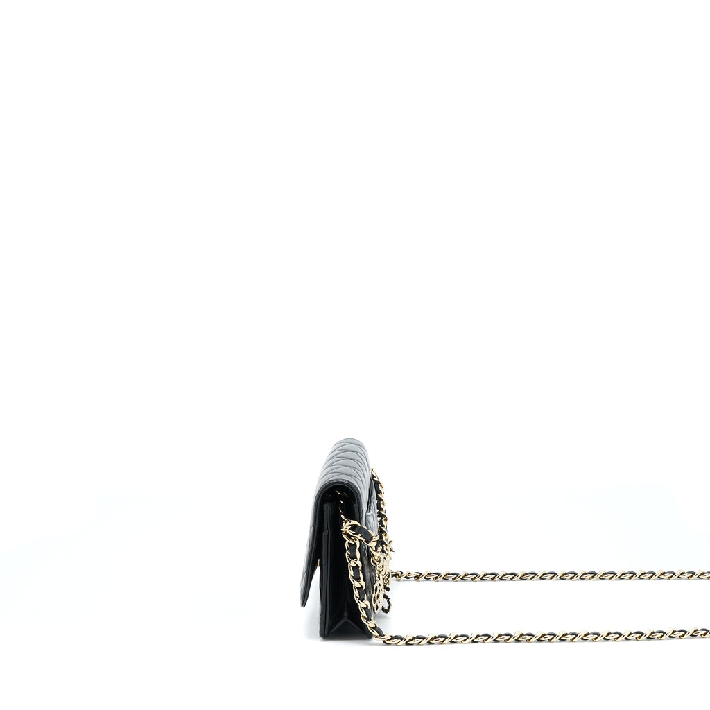 chanel-coco-charm-wallet-on-chain-lambskin-black-lghw
